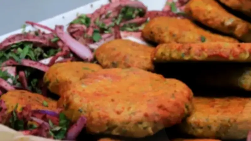 طريقة عمل كفتة دجاج في الفرن سهلة ولذيذة