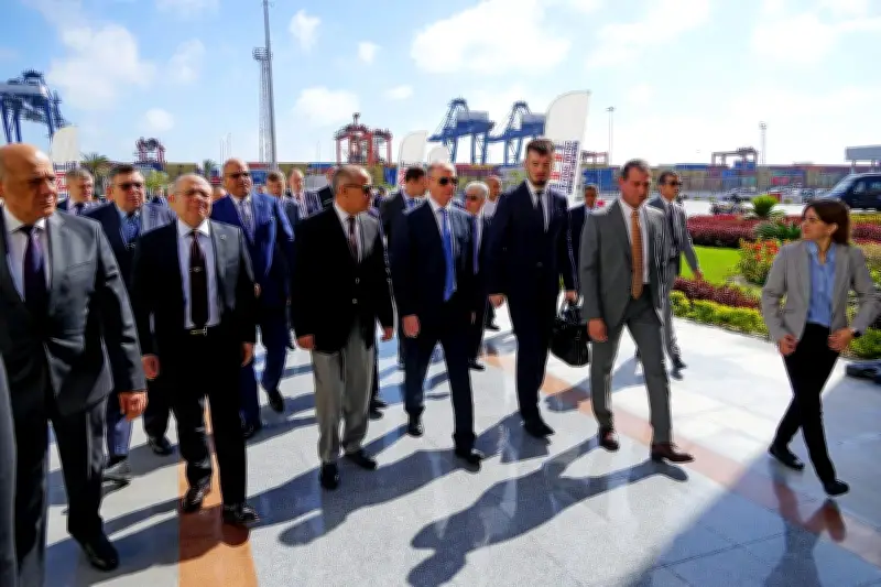 مباحثات روسية مصرية لتطوير صناعة وبناء السفن وصيانتها بالإسكندرية