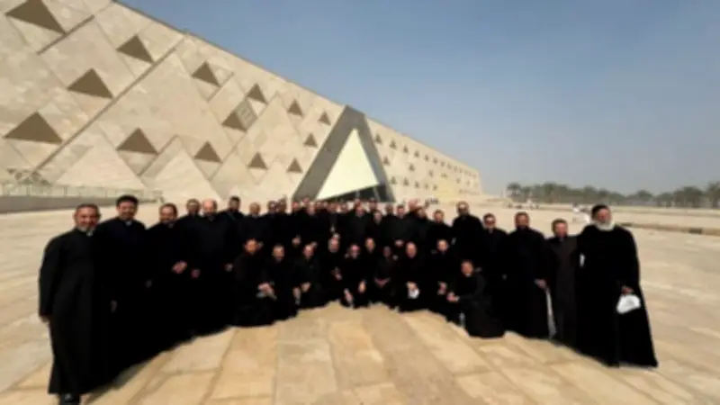 الأنبا بشارة يختتم المؤتمر السنوي الثاني للكهنة حديثي السيامة