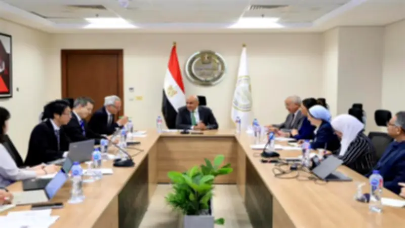 وزير التعليم يبحث مع وفد جايكا تطوير هيكل العام الدراسي في المدارس اليابانية