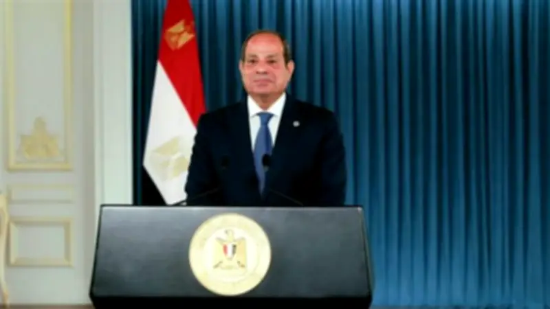 السيسي: حقوق العمال في بؤرة اهتمامنا وسنواصل زيادة فرص العمل وحمايتهم