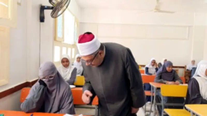 موعد التقديم على وظيفة معلم مساعد لغة عربية بالأزهر.. التفاصيل كاملة