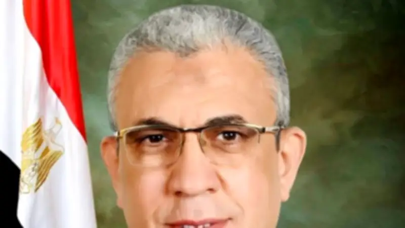 الجبهة الوطنية يهنئ عبد الفضيل بتكريم الرئيس ومنحه وسام العمل