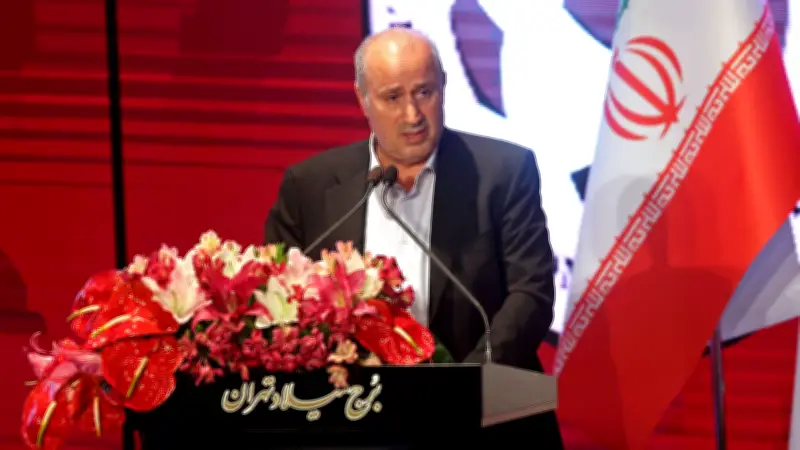 مفاجأة كندا وتحذيرات أمريكا: جنرالات الكرة الإيرانية يهددون المشاركة