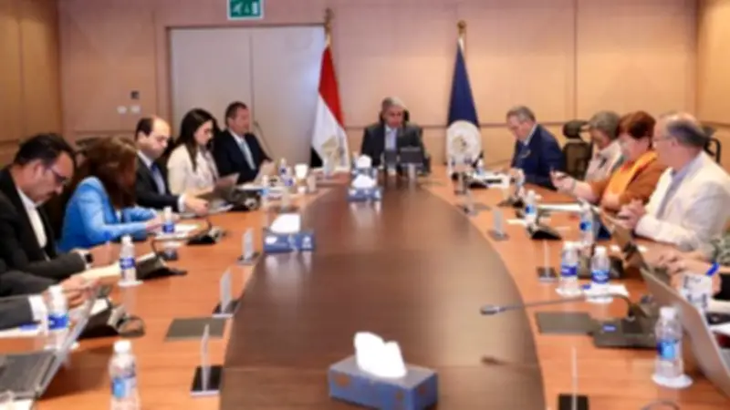 شريف فتحي يؤكد التزام الحكومة بتوجيهات الرئيس لحماية الآثار والتراث