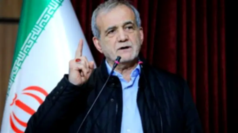 الرئيس الإيراني: الحصار البحري الأمريكي غير مقبول ولا يمكن تحمله