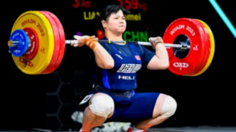 رئيس الاتحاد الدولي لرفع الأثقال يصل القاهرة لحضور مونديال الإسماعيلية