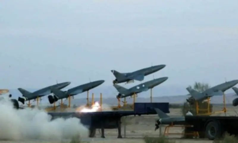 مسيرات مجهولة تستهدف معسكر المعارضة الكردية الإيرانية في العراق