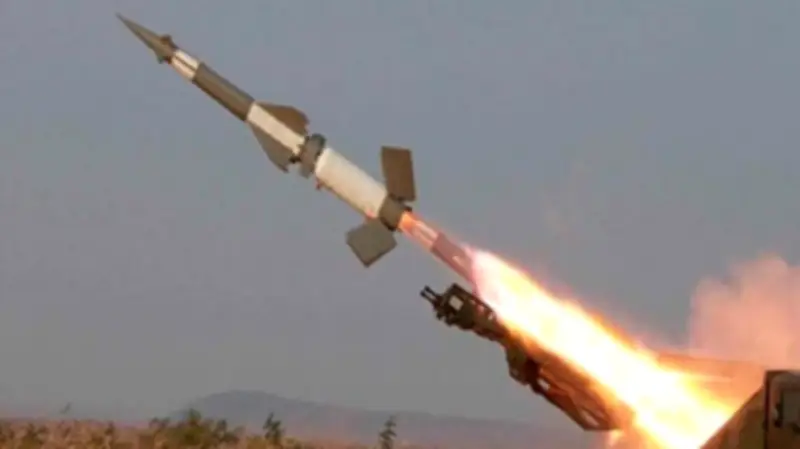 مواجهة مفاجئة في سماء المنطقة.. صاروخ حوثي يستهدف إسرائيل والدفاعات الجوية تتصدى