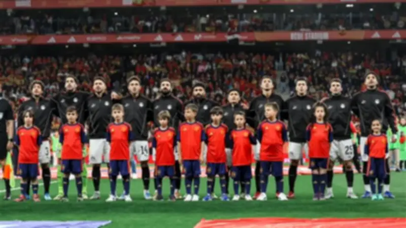 عقوبات قاسية تهدد إسبانيا بسبب هتافات عنصرية ضد مصر في مباراة ودية