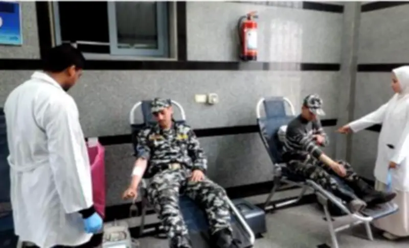 مديرية أمن البحيرة تنظم حملة للتبرع بالدم بمشاركة رجال الشرطة