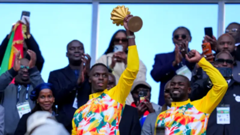 مشهد عبثي في كأس إفريقيا: احتفالات مغربية وسنغالية تثير الجدل في ليلة واحدة