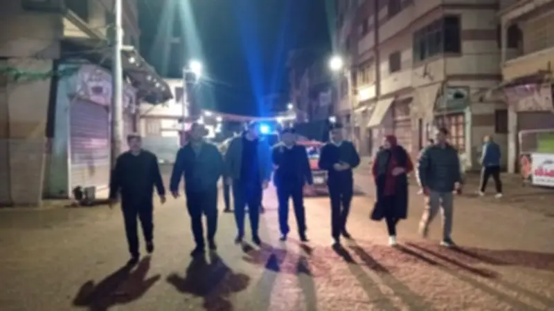 محافظ دمياط يتفقد تطبيق قرار غلق المحال العامة والمراكز التجارية في المدن والمراكز