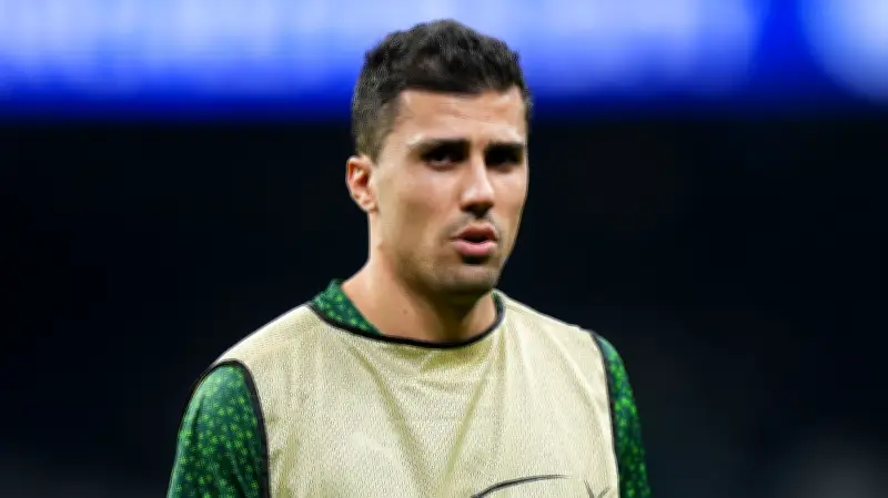 مانشستر سيتي يقدم عرضًا جديدًا لردري في محاولة لصد ريال مدريد