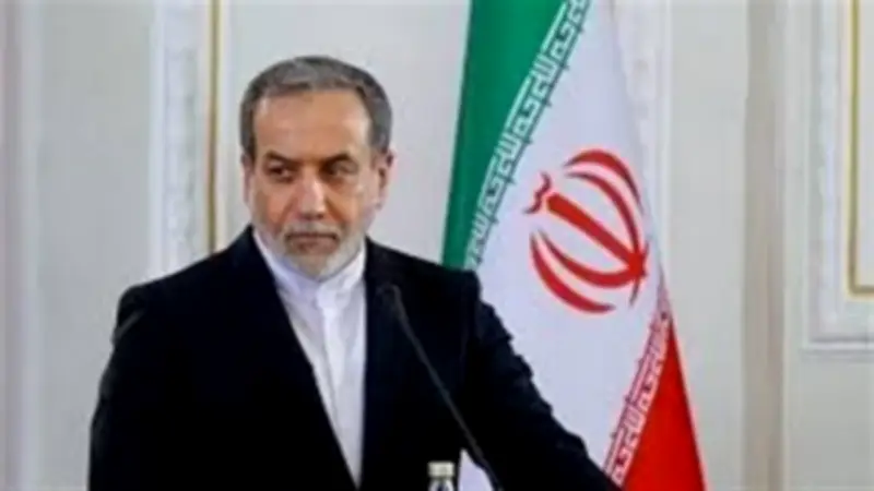 وزير الخارجية الإيراني يحذر: قرارات مجلس الأمن بشأن هرمز تزيد الأزمة تعقيدًا