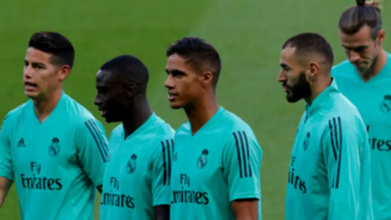 خاميس رودريجيز يدخل المستشفى في أمريكا بعد مباراة كولومبيا وفرنسا بسبب جفاف شديد