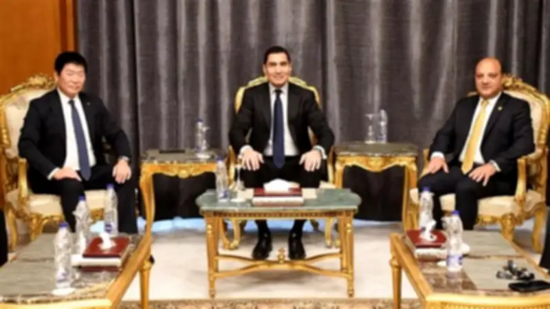 وزير الرياضة يلتقي مجلس إدارة الجمباز المصري قبل انطلاق بطولة كأس العالم بالقاهرة