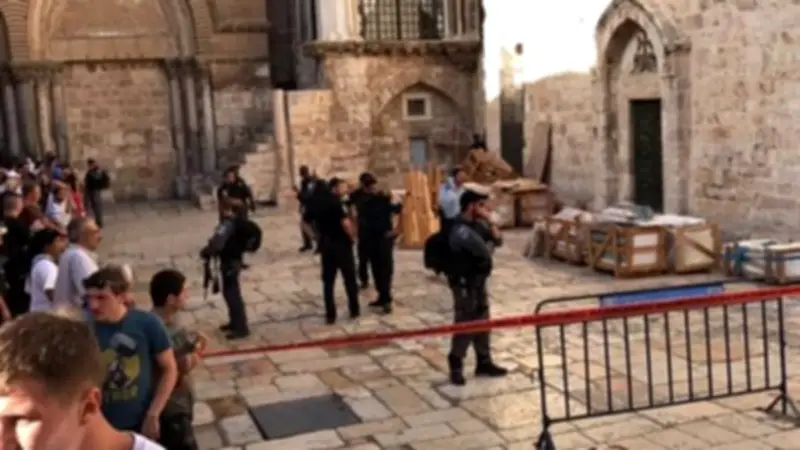 إغلاق كنيسة القيامة في القدس: انتهاك صارخ لحرية العبادة ومخططات تهويدية