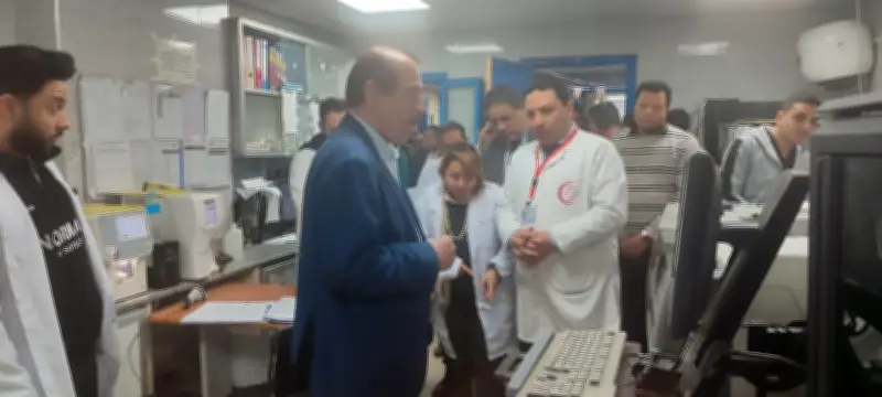 نائب وزير الصحة يتفقد منشآت المنوفية ويكرم الفرق الطبية المتميزة