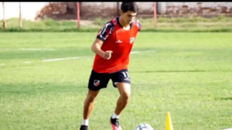 فرج عامر يرشح إنزو أوغستن منصور بديلاً لإمام عاشور في الأهلي