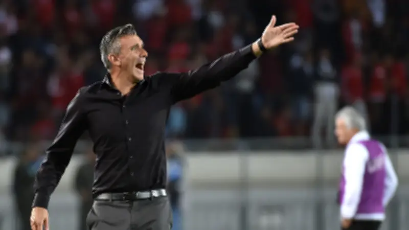 كارتيرون يعترف بالعجز بعد هزيمة الوداد أمام الفتح الرباطي في الدوري المغربي