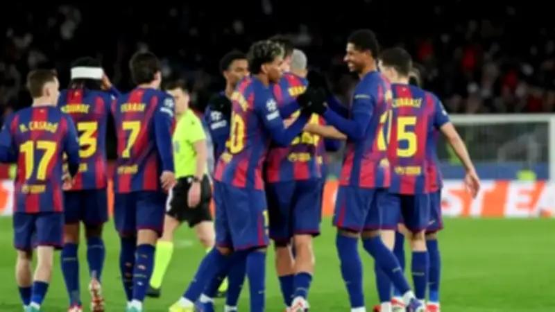 برشلونة يواجه أتلتيكو مدريد في قمة الليجا اليوم.. وتشكيل متوقع مع غياب رافينيا