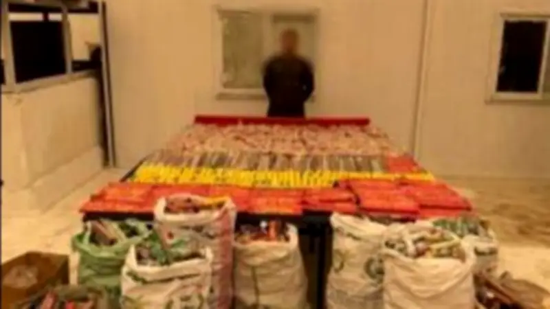 ضبط تاجر ألعاب نارية بحوزته مليوني قطعة في القاهرة بعد تحريات أمنية مكثفة