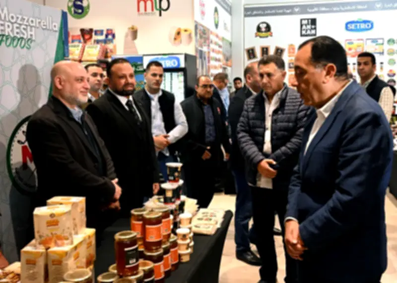 مدبولي يشيد بجودة المنتجات العالمية في المنطقة الاستثمارية ببنها