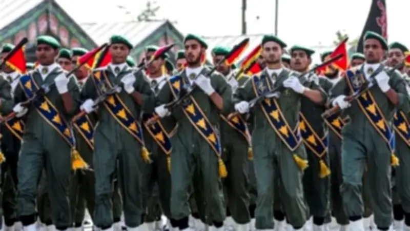 الحرس الثوري الإيراني يعلن استهداف مواقع إسرائيلية ويؤكد عدم اعتراض الصواريخ