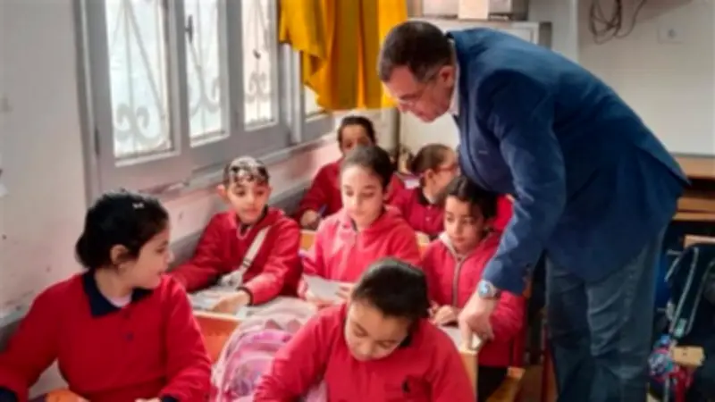 وكيل تعليم دمياط يتفقد النظام الدوار ويقيم مهارات الطلاب في اختبارات مارس