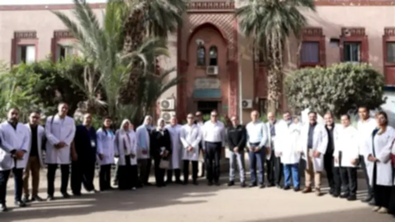 وزير الصحة يتفقد تطوير مستشفى أم المصريين ويوجه بزيادة أدوار العيادات