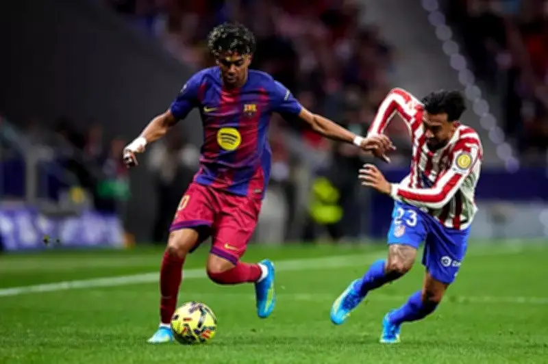 أتلتيكو مدريد يتعادل إيجابياً مع برشلونة في مباراة مثيرة بالدوري الإسباني