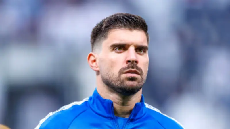 روبين نيفيز يهاجم حكم مباراة الهلال ضد التعاون ويتحدى النصر في سباق الدوري