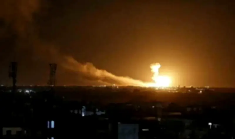 أمريكا تقصف مناطق جنوب إيران بحثاً عن الطيار المفقود في عملية عسكرية مكثفة