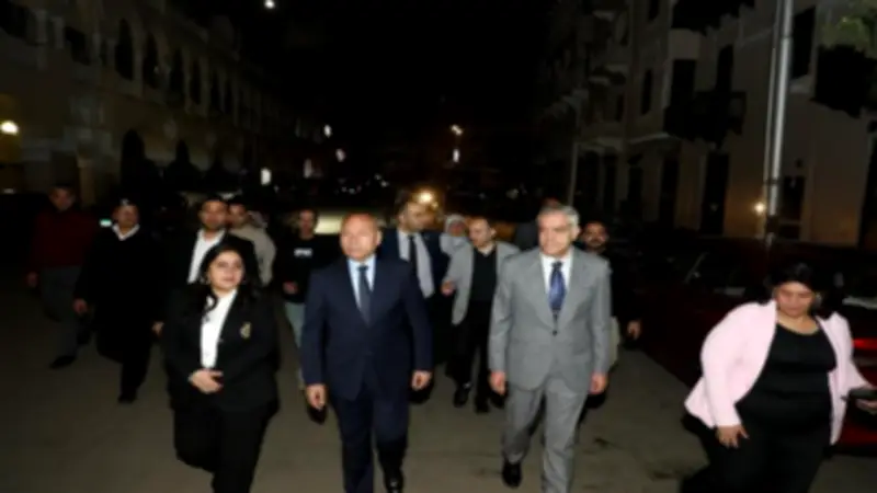 محافظ القاهرة يشيد بوعي المواطنين في ترشيد الاستهلاك والتزامهم بغلق المحلات
