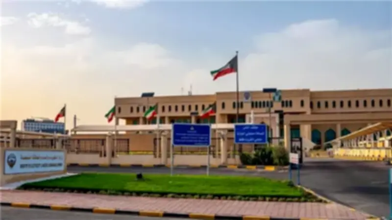 الكويت تعلن عن أضرار جسيمة في محطتي كهرباء ومياه بعد هجوم بطائرات مسيرة إيرانية