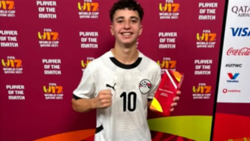 تفاصيل مفاجئة في صفقة انتقال بلال عطية من الأهلي إلى راسينج سانتاندير الإسباني