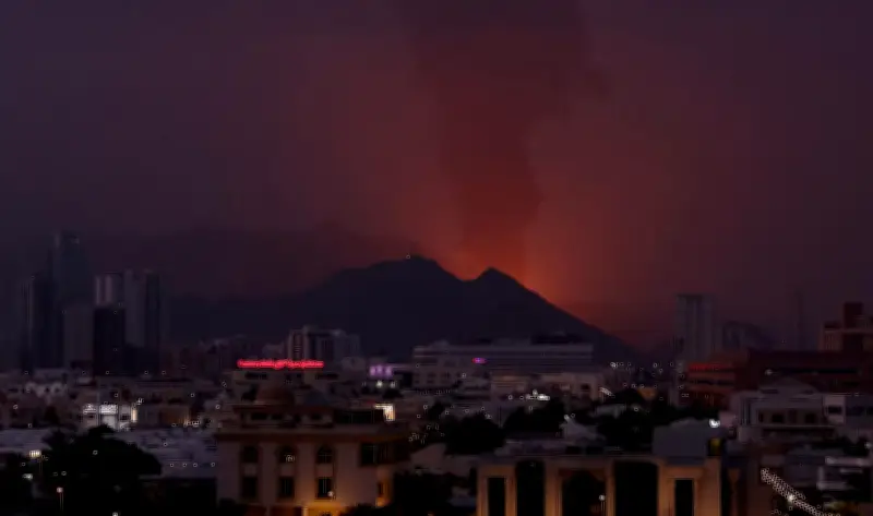 الإمارات تتصدى لهجمات صاروخية إيرانية وتدمر مسيرات قادمة من إيران