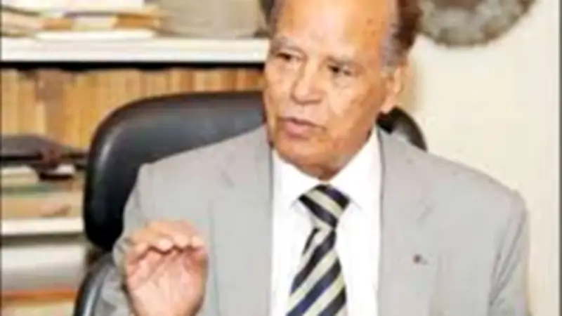 الطاهر أحمد مكي: رحلة من إسنا إلى مدريد لإحياء الأدب الأندلسي