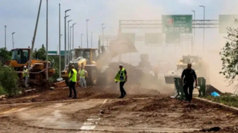 طرد مشبوه يربك مطار بن جوريون: إخلاء كامل وغموض يسيطر على المشهد