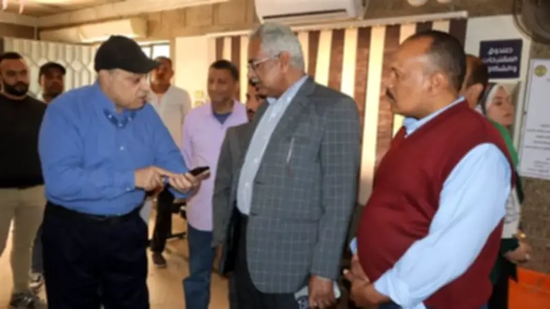 نائب محافظ سوهاج يوجه مهلة أسبوع لحل أزمة ملف مفقود بمركز تكنولوجي