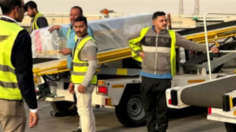 وصول جثمان مهندس بتروجيت إلى مطار القاهرة بعد وفاته في الإمارات