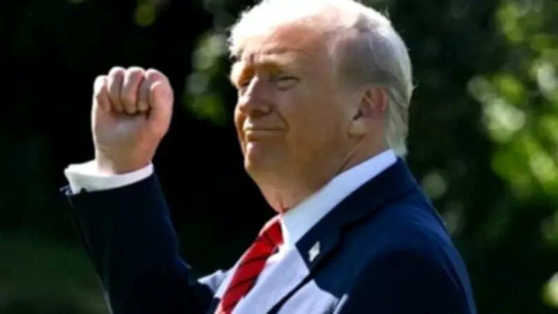 ترامب يحدد موعدًا غامضًا ويحذر إيران من سيناريو الجحيم مع انتهاء المهلة