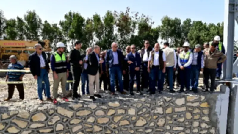 وزير الري يتفقد إنشاء سحارة أبنهس الجديدة ضمن مشروع تأهيل المنشآت المائية