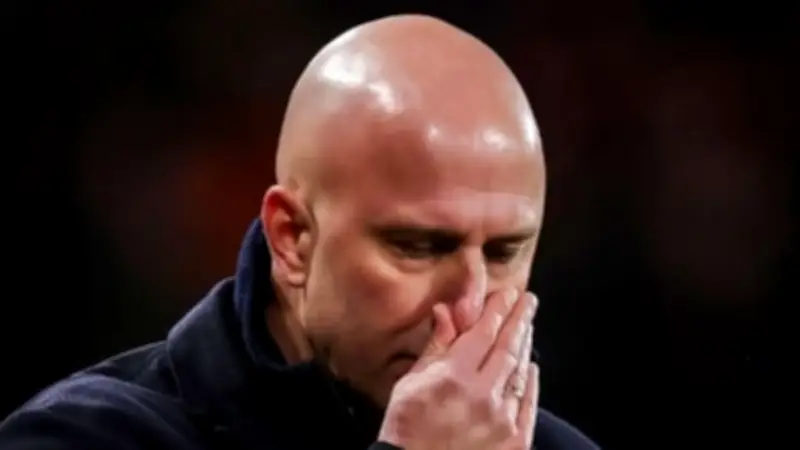 تقارير صحفية: أرني سلوت يغادر ليفربول وتشابي ألونسو مرشح لخلافته