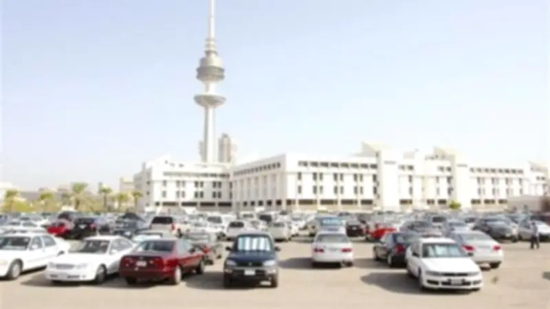 الكويت تعلن استئناف العمل بمجمع الوزارات غداً بعد استهداف إيراني