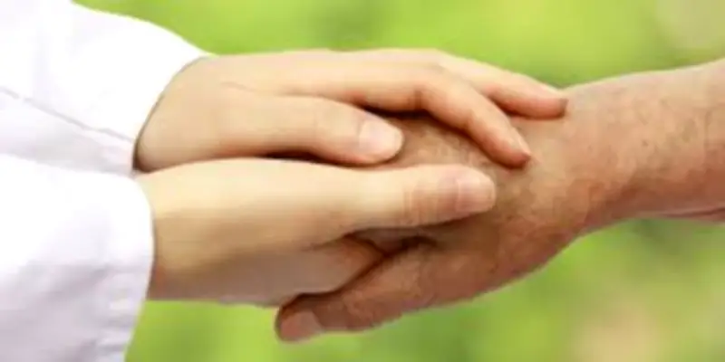 عقوق الوالدين وعقوبة الأولاد.. أمين الإفتاء يوضح الحقيقة الشرعية