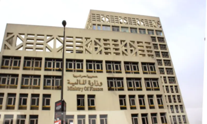 وزارة المالية تعلن صرف مرتبات شهر أبريل مبكرًا: تعرف على الموعد وآلية السحب