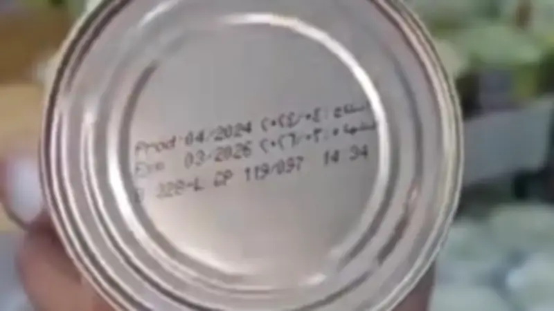 فيديو يكشف أزمة منتجات منتهية في سوبر ماركت التجمع.. ومواطنة تؤكد: "مش تريند"