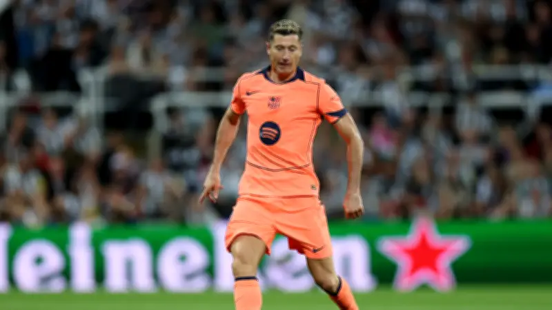 برشلونة يتحرك رسمياً لضم فيسنيك أسلاني بديلاً لليفاندوفسكي من البوندسليجا